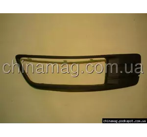 Решетка противотуманной фары L Geely Emgrand EC-7/EC-7RV, 1068001652 Лицензия Решетка противотуманной фары L Geely Emgrand EC-7/EC-7RV, 1068001652 Лицензия