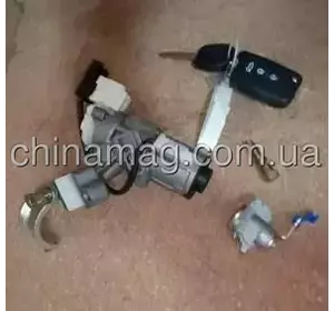 Замок зажигания с ключами в сборе (комплект с личинками) Geely Emgrand EC-7/EC-7RV, 101702360895 SHINO Замок зажигания с ключами в сборе (комплект с личинками) Geely Emgrand EC-7/EC-7RV, 101702360895 SHINO