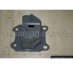 Крепление усилителя бампера переднего Geely EC7/EC7RV, 106200296702 Лицензия Крепление усилителя бампера переднего Geely EC7/EC7RV, 106200296702 Лицензия